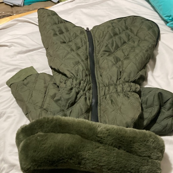 NWOT Puffer Dog Coat Olive Green w Fun Fur Collar - Picture 2 of 10